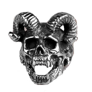 Evil Horned Skull Ring