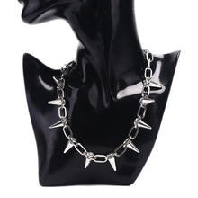 Load image into Gallery viewer, Chain Spike Necklace